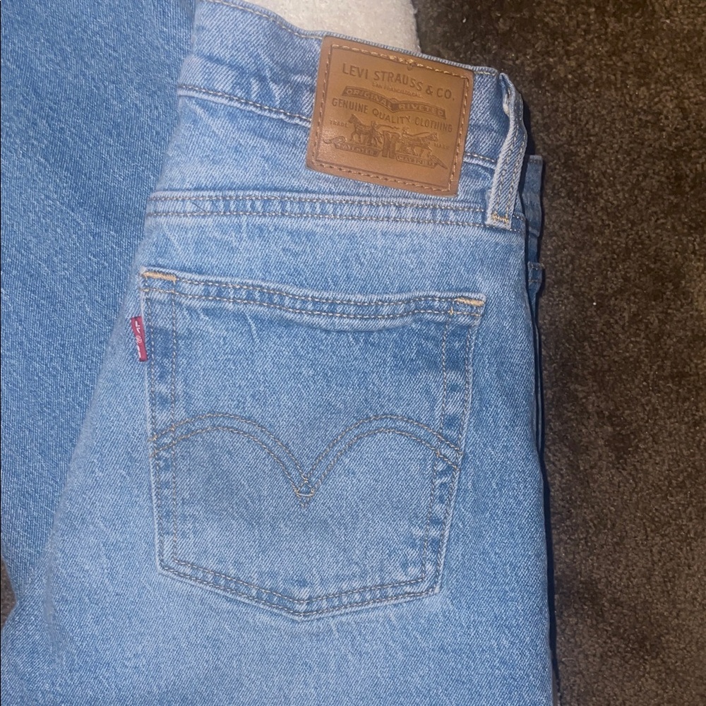 Levi's Light Blue Wedgie straight Jean - Picture 4 of 7